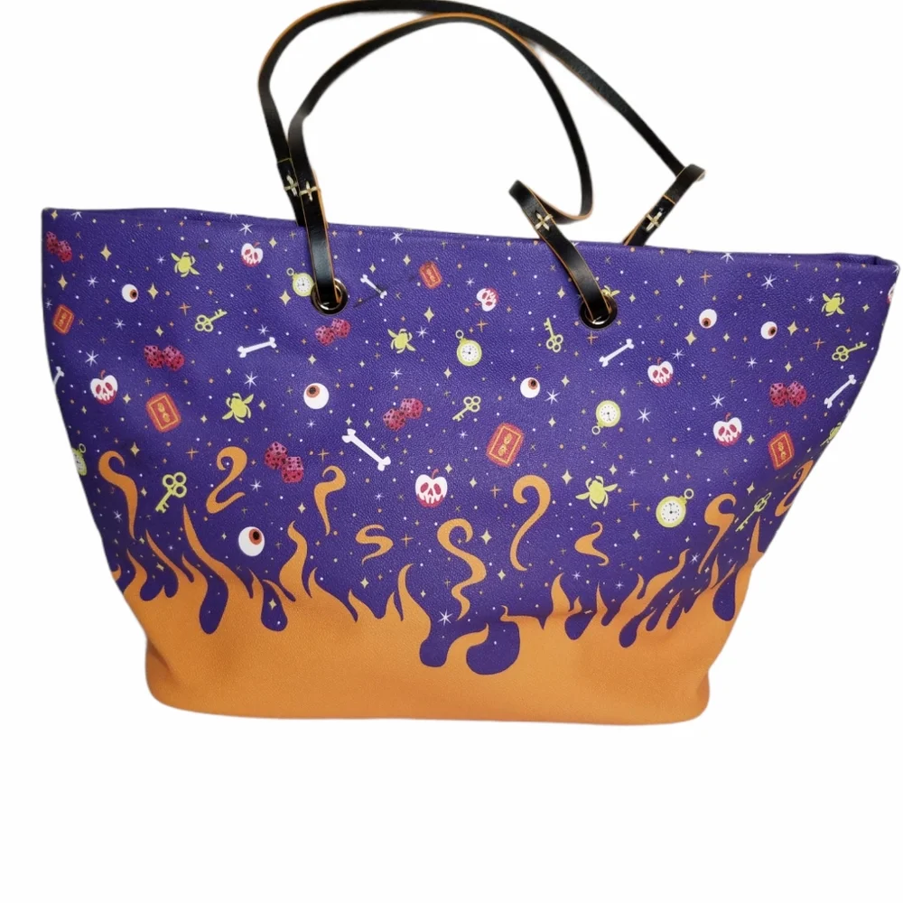 Dooney & Bourke contrast stitched